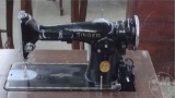 SINGER SEWING MACHINE, ELECTRIC, IN CABINET