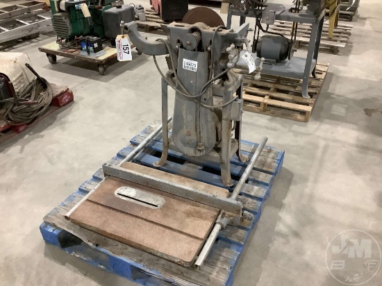 DELTA MILWAUKEE TABLE SAW