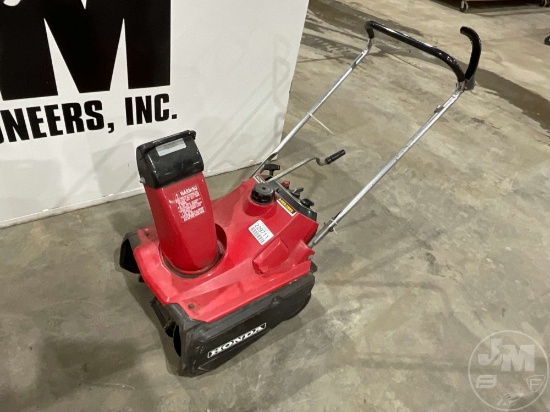 HONDA HS35 GAS 20”...... SINGLE STAGE SNOW THROWER