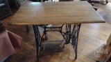 SINGER SEWING MACHINE TABLE (NO SEWING MACHINE), APPROX. 36