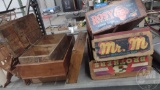 WOOD VEGETABLE BOXES, SOME BOXES THAT CLOSE