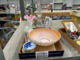 GLASSWARE; VASE, BOWL, DECORATIVE TEA PLATES