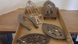 VINTAGE METAL TRIVETS, LARGEST IS ABOUT 11