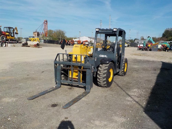 Gehl RS5-19 Telehandler 5,500 lb Max. Lift Capacity, 19' Max. Lift Height,