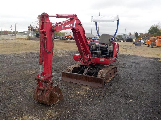 Hitachi  EX22-1AA Mini Excavator, Rubber Tracks, Backfill Blade, Swing Boom