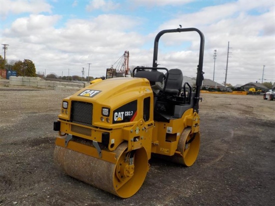 2017 CAT CB2.7 Double Drum Vibrating Roller c/w Roll Bar, Year: 2017, Weigh