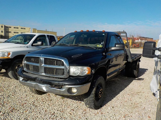 2005 Dodge RAM 3500 4x4 Crew Cab Flatbed Truck, Cummins 6 Cylinder Engine,