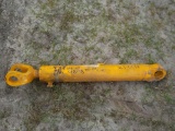 Hyundai Hydraulic Boom Cylinder Left, Serial: 31L3-0016