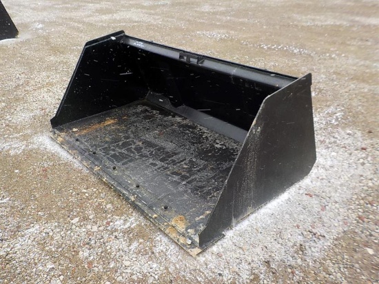 72" Snow & Litter Bucket c/w Bolt on Cutting Edge to suit Skidsteer Loader