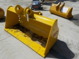 Clean Up Bucket to suit Komatsu PC200/PC220LC (BKTPC22072CLN) Serial: BKTPC