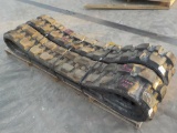 Rubber Tracks to suit 239D, 239D3, 249D and 249D3 Skidsteer Loader (2 of)