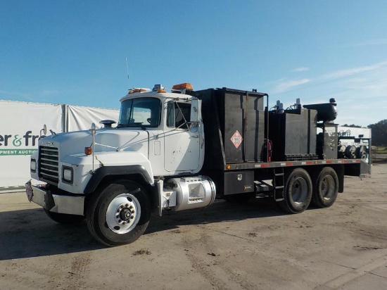 1994 Mack RD690S Tandem Axle Fuel Lube Truck, Mack E7350 Engine, Eaton Full