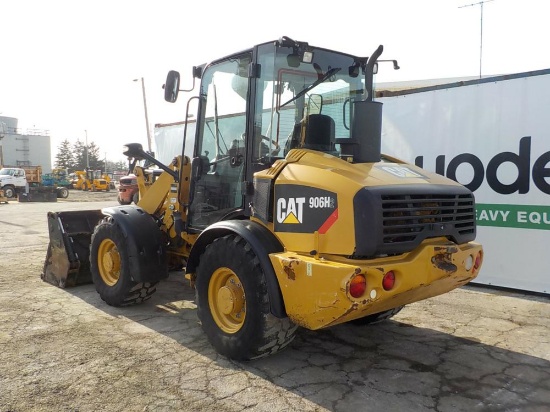 2013 CAT 906H2 Wheeled Loader, EROPS, Hyd Quick Tach c/w 4in1 Bucket, Forks
