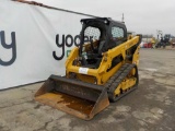 2015 CAT 249D Tracked Skidsteer Loader c/w OROPS, Aux Hydraulics c/w Bucket