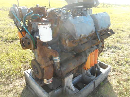 Mack V8 Engine
