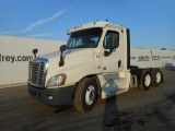 2014 Freightliner CASCADIA Tandem Axle Day Cab, 12.8L Diesel Engine, Automa