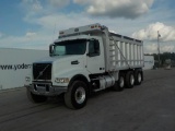 2013 Volvo VHD D13 475HP, 8LL Transmission, 19ft Aluminum Box,20K Front, 46