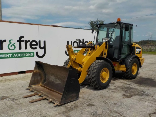 2019 Caterpillar 906M Wheeled Loader c/w Cab, QH, Bucket, Forks (1,123 Hour
