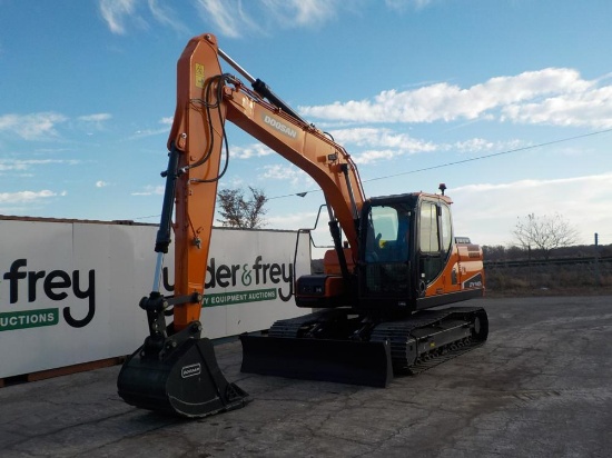 2022 Doosan DX140LC Excavator c/w A/C, 24"/600mm Steel Tracks, Blade, Aux H