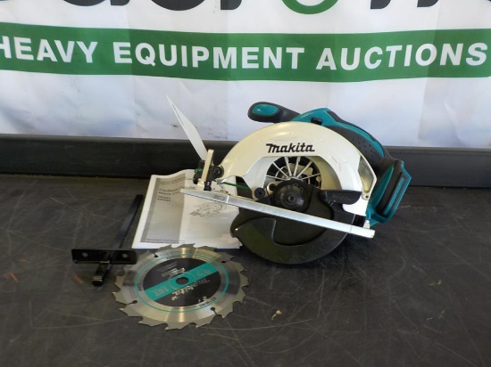 Makita XSS02Z 18V LXT 6.5" Circular Saw - 1 Yr Factory Warranty