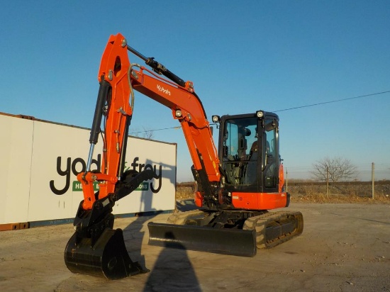 2020 Kubota U55-4 Excavator c/w Cab, Rubber Tracks, Blade, Swing Boom, CV,
