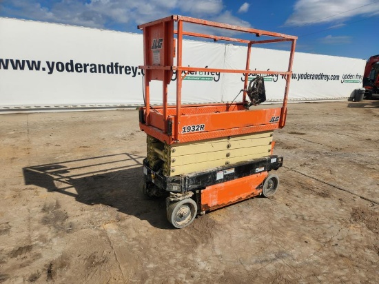 2019 JLG 1932R Scissor Lift 19' x 32" Electric 550lb Capacity