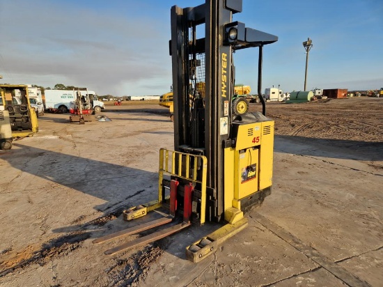 2004 Hyster N45XMR3 Battery Operated Lift Truck c/w 42" Forks, Max Lift Cap