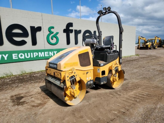 2016 Volvo DD25B Double Drum Vibrating Roller c/w Roll Bar