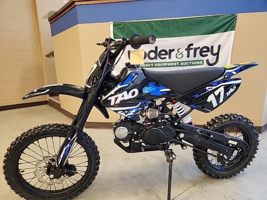 DB17 Dirt Bike - Unused
