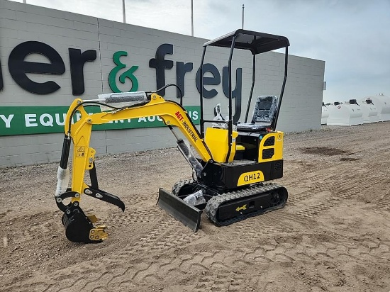 2023 AGROTK QH12 Mini Excavator c/w OROPS, Rubber Tracks, Blade, Bucket, Ma
