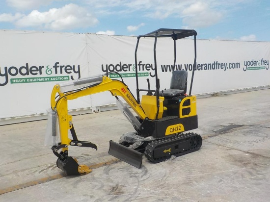 AGROTK  Mini Excavator c/w OROPS, Rubber Tracks, Aux Hydraulics, Blade, Buc