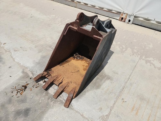 24" Tooth Bucket 2" Pin to suit Excavator