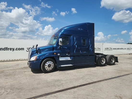 2016 Freightliner CASCADIA 125 6x4 Mid Roof Sleeper Truck, Detroit 14.8L L6