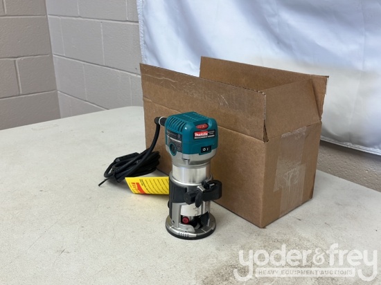 Makita RT0701C 1 1/4 HP Compact Router (1 Yr Factory Warranty)