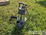 Mustang Submersible Water Pump