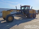 2013 John Deere 772GP