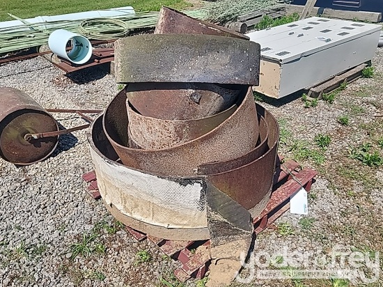 Misc Concrete Forms, Rings (Pallet of)