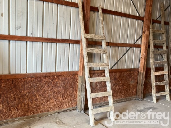 8.5' Wooden Ladder