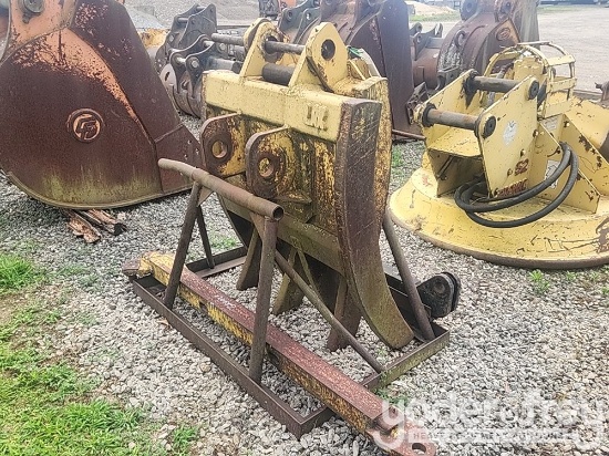 Grapple to suit Komatsu PC150