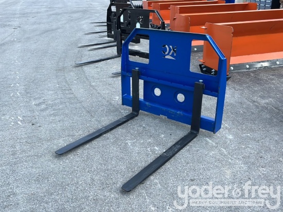 Unused 42" Forks to suit Mini Skidsteer
