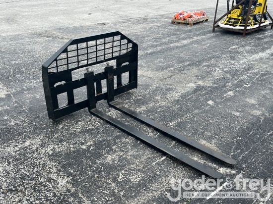 Unused GIYI 60" Forks to suit Skidsteer