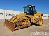 2013 CAT 815F