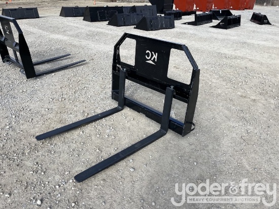Unused 2025 42" Forks to suit Skidsteer