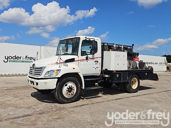 2005 Hino 338
