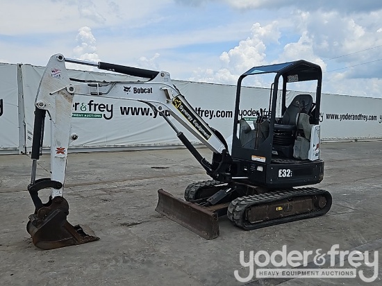 2017 Bobcat E32