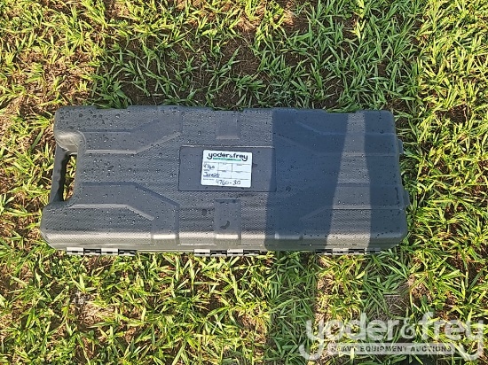 Unused Huskie B65 Electric Demolition Hammers