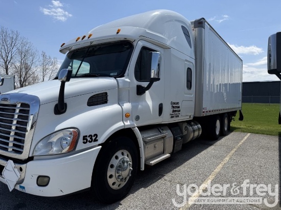 2015 Freightliner Cascadia 132