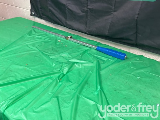 Unused Pry Bar, 36”......, Professional Grade