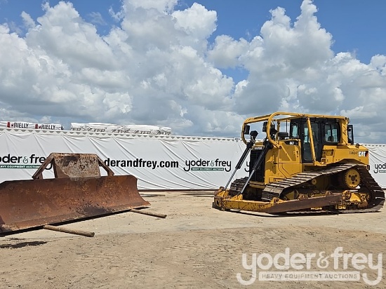 2013 CAT D6T LGP