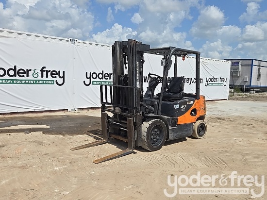 2012 Doosan D30S-5